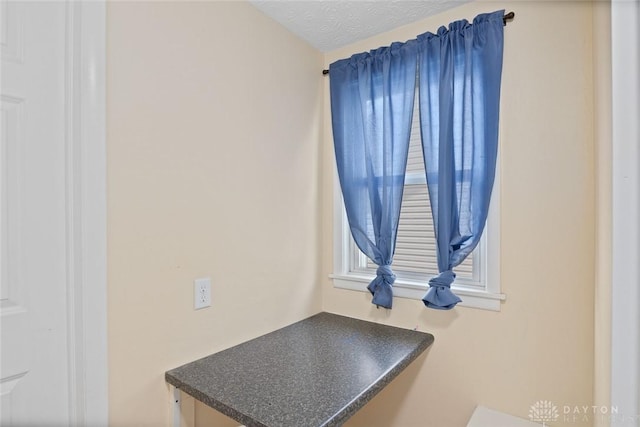 40 E Pease Ave, Dayton, OH 45449 - view of room details