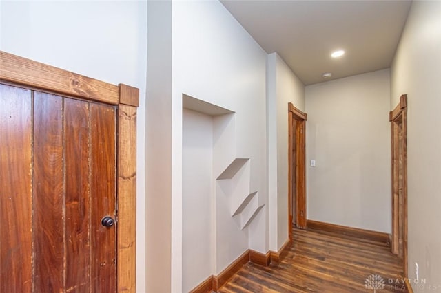117 Montgomery Ave, Franklin, OH 45005 - corridor with dark wood finished floors and baseboards