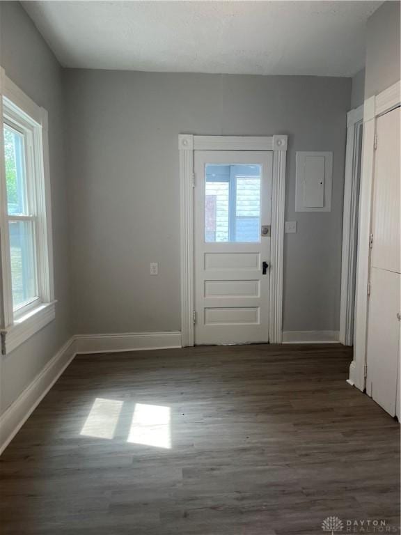 400 S Detroit St, Xenia, OH 45385 - entryway featuring dark wood-type flooring, baseboards, and electric panel