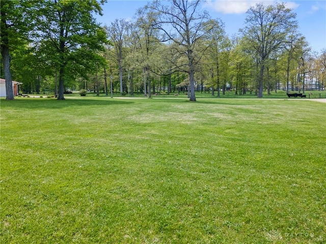 2848 Hollansburg Sampson Rd, New Madison, OH 45346 - view of community with a lawn