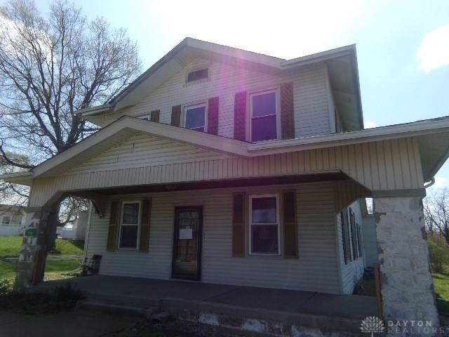 view of front of house featuring covered porch