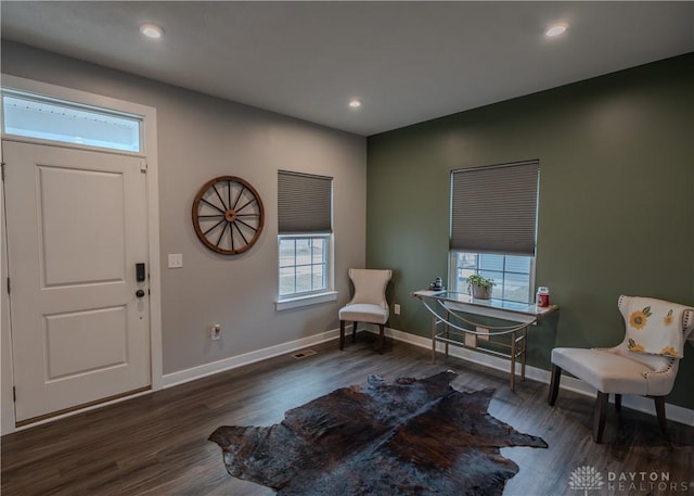 1180 Autumn Ridge Dr, Lebanon, OH 45036 - foyer featuring wood finished floors, baseboards, and recessed lighting