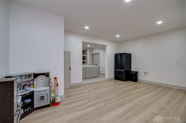9171 Big Oak Dr, Washington Twp, OH 45458 - playroom featuring light wood-style floors, recessed lighting, and baseboards