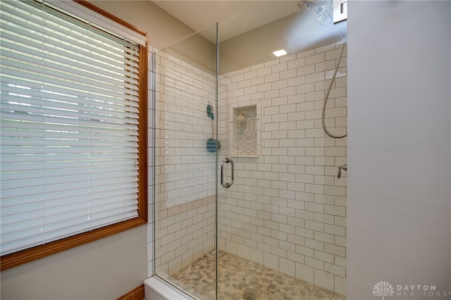 9171 Big Oak Dr, Washington Twp, OH 45458 - full bathroom with a stall shower