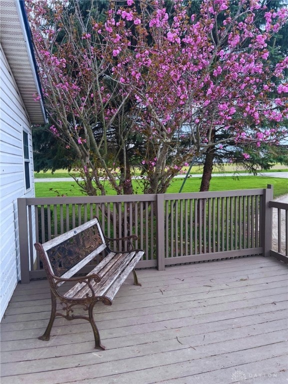 14384 NW US Highway 35, Jeffersonville, OH 43128 - view of deck
