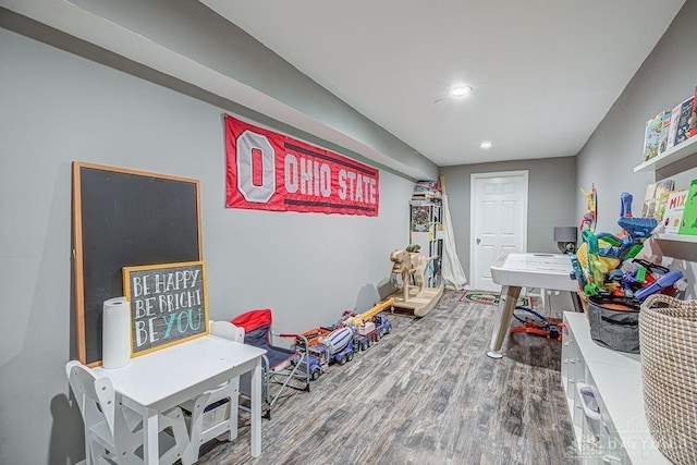 631 Alpine Pl, Trenton, OH 45067 - playroom with baseboards, wood finished floors, and recessed lighting