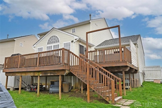 171 Pleasant Hill Blvd, Franklin, OH 45005 - rear view of house featuring a lawn, roof with shingles, and a wooden deck