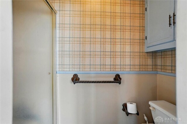 5017 Ackerman Blvd, Kettering, OH 45429 - bathroom with toilet