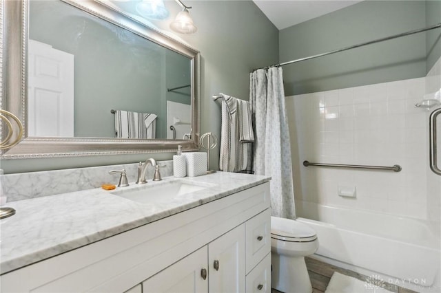 full bath featuring shower / bath combination with curtain, toilet, and vanity
