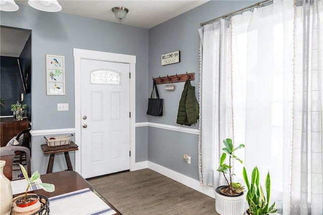 14 Clemens Ave, Jamestown Vlg, OH 45335 - entrance foyer featuring wood finished floors and baseboards