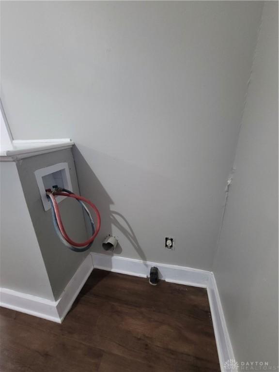 66 Barnett St Unit 64, Dayton, OH 45402 - laundry area with washer hookup, baseboards, and wood finished floors