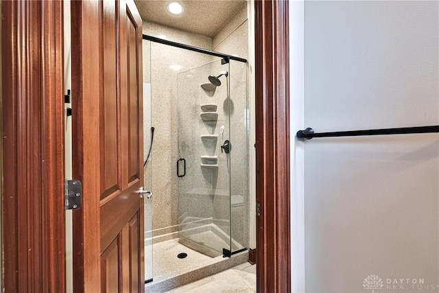 7177 Paul Ln, Liberty Twp, OH 45044 - full bath with a shower stall