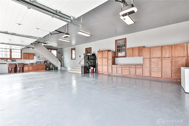 7177 Paul Ln, Liberty Twp, OH 45044 - garage featuring a garage door opener