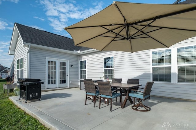 view of patio featuring outdoor dining space
