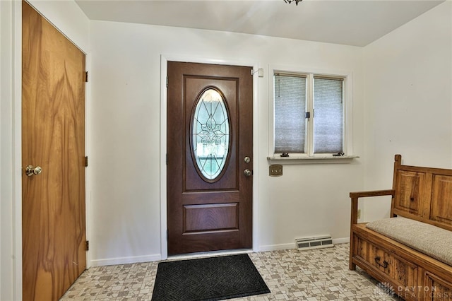 10699 Hamilton Ave, Cincinnati, OH 45231 - entryway with light flooring and baseboards