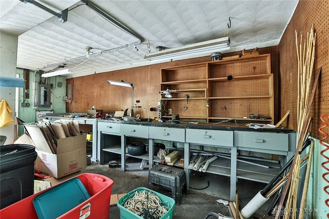 10699 Hamilton Ave, Cincinnati, OH 45231 - garage featuring a workshop area and electric panel