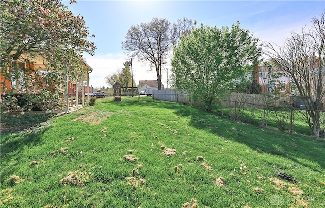 view of yard featuring fence
