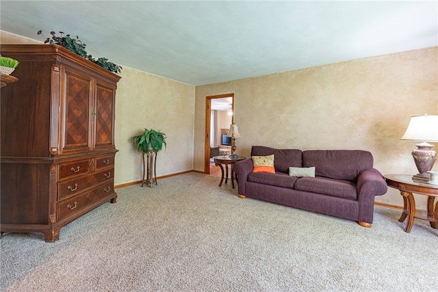 4600 Wing View Ln, Kettering, OH 45429 - living room featuring light carpet and baseboards