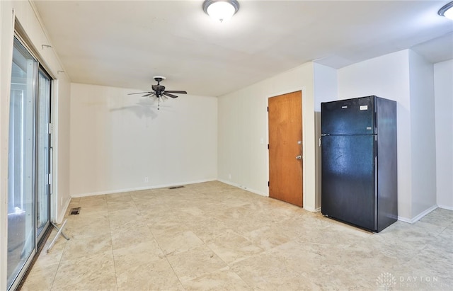 5565 Ehrling Rd, Cincinnati, OH 45227 - empty room featuring ceiling fan and plenty of natural light