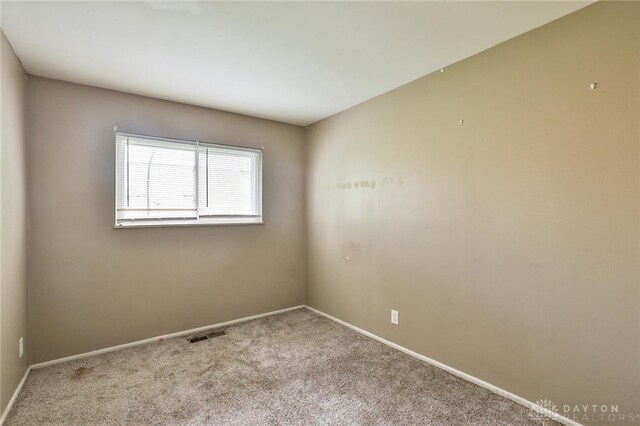 5565 Ehrling Rd, Cincinnati, OH 45227 - unfurnished room featuring carpet and baseboards