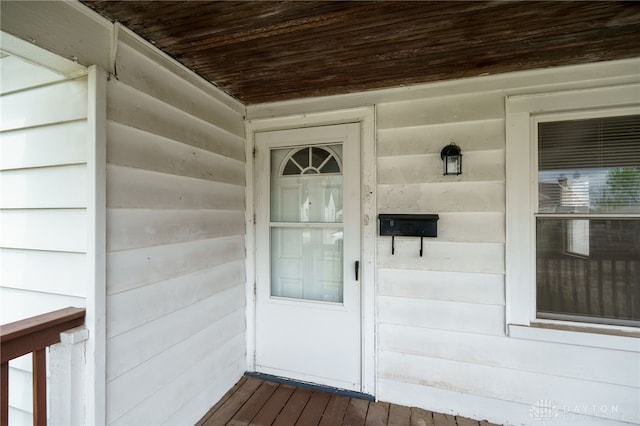 view of property entrance