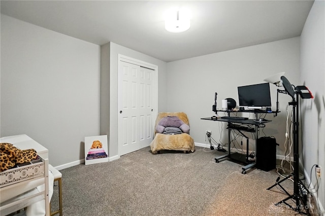 5497 Riverwalk Dr, Kings Mills, OH 45034 - workout room featuring baseboards and carpet flooring