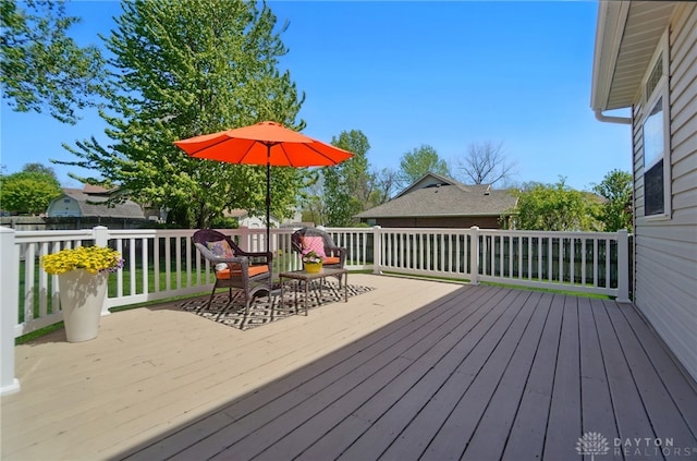 deck with fence