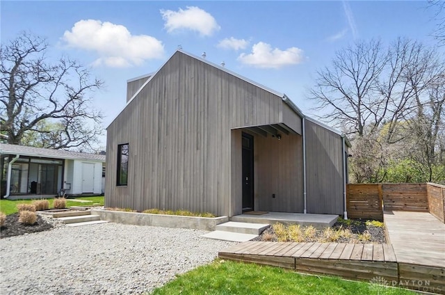 view of outbuilding