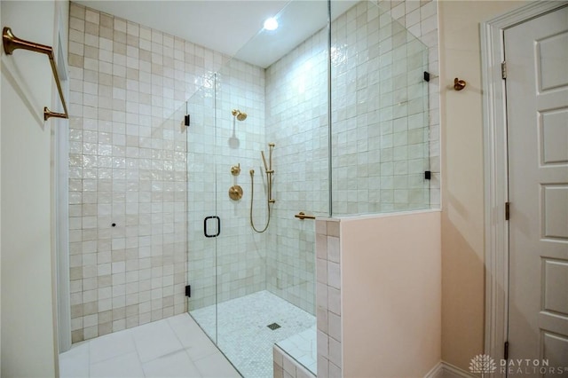 2725 Terraceview Cir, Beavercreek, OH 45431 - bathroom with a tile shower