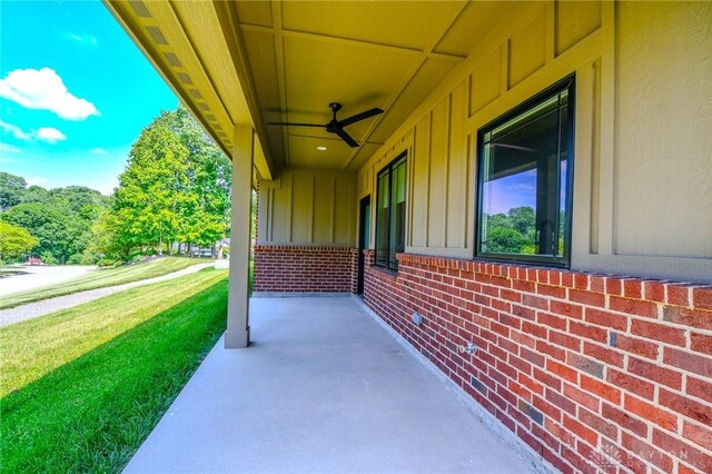 2725 Terraceview Cir, Beavercreek, OH 45431 - view of patio / terrace featuring a ceiling fan
