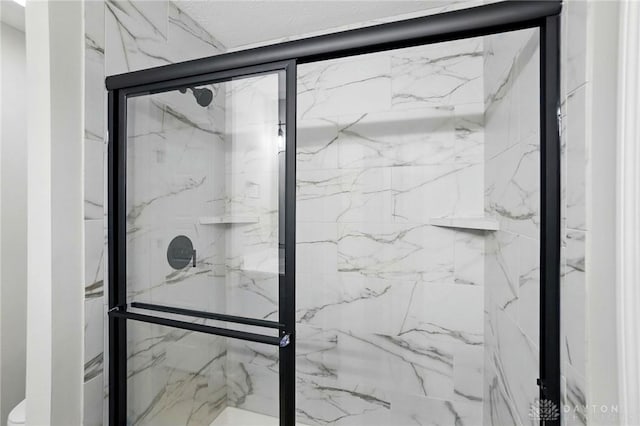 2061 Pine Forest Dr, Miamisburg, OH 45342 - full bathroom with a marble finish shower