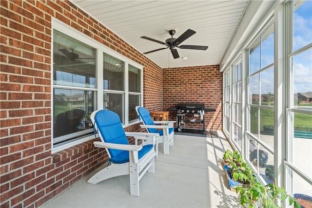 838 W Bentley Cir, Troy, OH 45373 - sunroom featuring ceiling fan