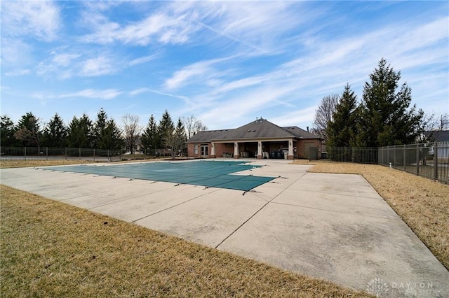 835 Vintage Green Way, Centerville, OH 45458 - community pool with a patio and fence