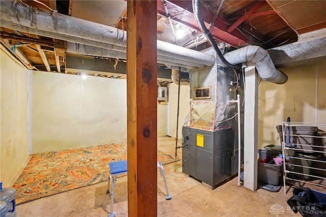 281 S Riverview Ave, Miamisburg, OH 45342 - unfinished below grade area with heating unit