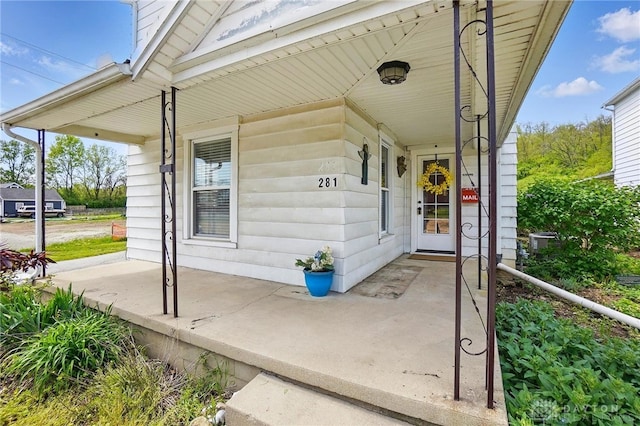 281 S Riverview Ave, Miamisburg, OH 45342 - view of exterior entry featuring covered porch