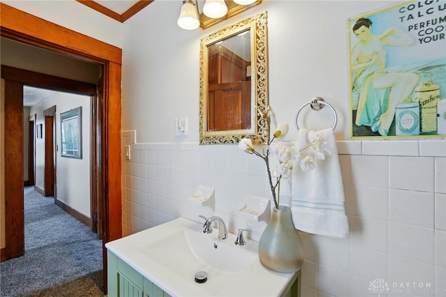 281 S Riverview Ave, Miamisburg, OH 45342 - bathroom with tile walls, wainscoting, and vanity