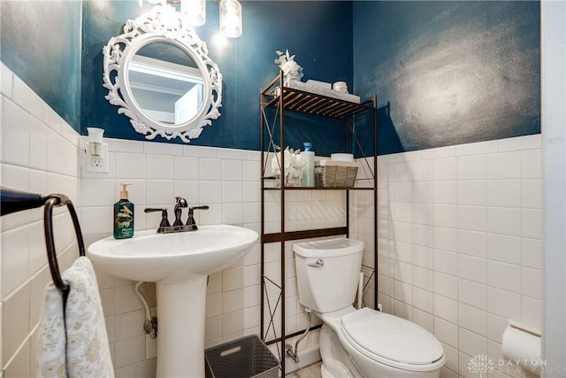 94 Patterson Rd, Oakwood, OH 45419 - half bath featuring toilet and tile walls