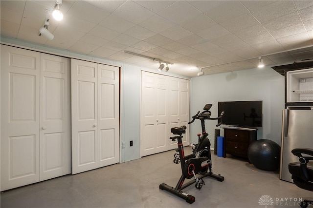 94 Patterson Rd, Oakwood, OH 45419 - workout room featuring track lighting