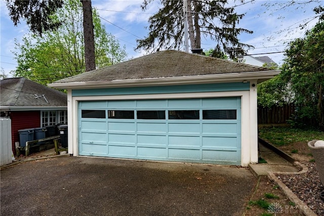 94 Patterson Rd, Oakwood, OH 45419 - detached garage featuring fence