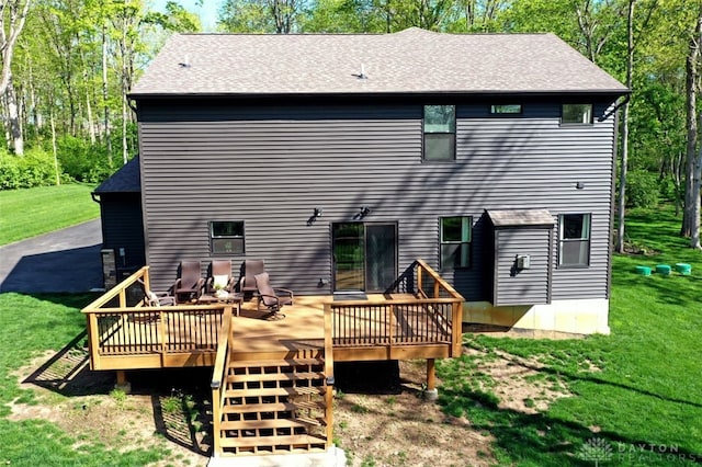 2187 Hamilton Rd, Lebanon, OH 45036 - back of property with roof with shingles, a yard, and a deck