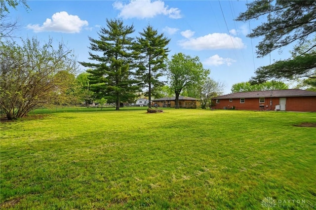 59 Janet Ave, Carlisle, OH 45005 - view of yard