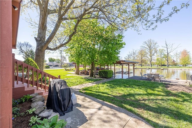10125 Seminole Shore Dr, Huntsville, OH 43324 - view of yard with a water view