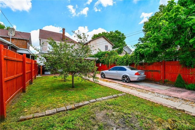 221 Linden Ave, Dayton, OH 45403 - view of yard featuring fence
