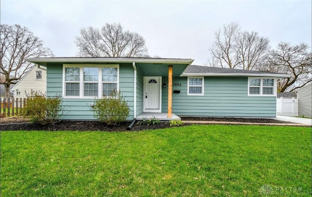 2004 N Reardon Dr, Dayton, OH 45420 - single story home featuring fence and a front lawn