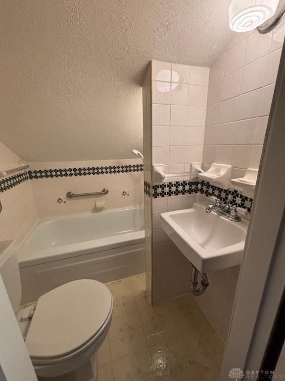 5048 Pensacola Blvd, Moraine, OH 45439 - photo 17