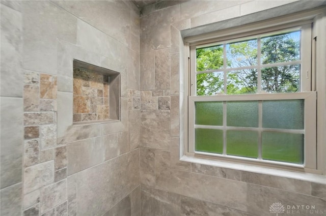 5741 Hithergreen Dr, Washington Twp, OH 45429 - bathroom with tiled shower