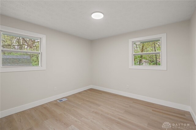 4652 Little Richmond Rd, Dayton, OH 45417 - photo 16