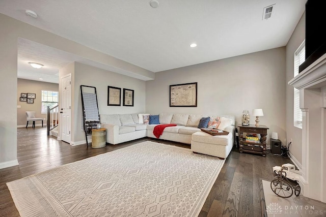 1737 Red Clover Dr, Lebanon, OH 45036 - living room with dark wood finished floors, baseboards, and recessed lighting