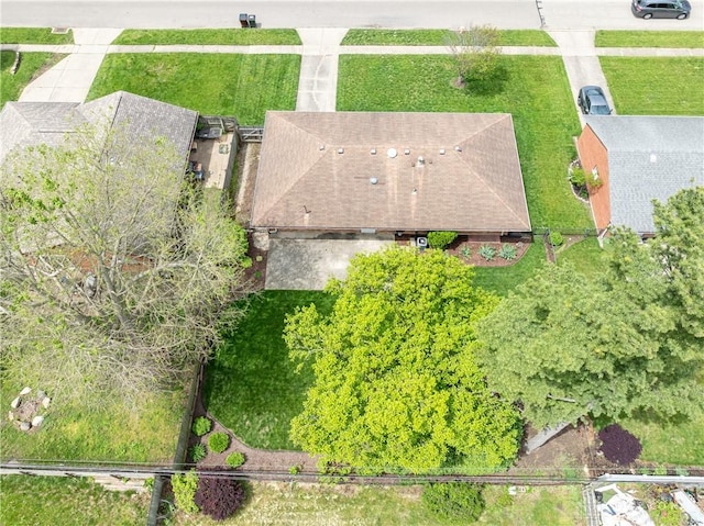 3762 Waterbury Dr, Kettering, OH 45439 - drone / aerial view
