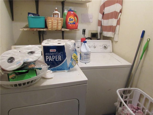 3363 Cortez Dr, Dayton, OH 45415 - washroom featuring washer and clothes dryer